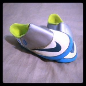 Baby Nikes size 3c